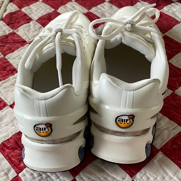 Nike Air Max White, black and blue Sneakers size 9.5 - Picture 4 of 12